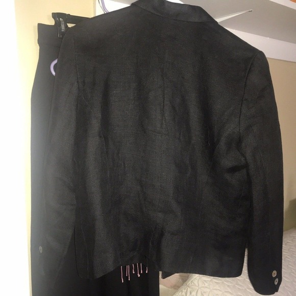 Jennifer Moore Petite Blazer Sz10P Black Linen Mother Of Pearl Buttons NWOT - Picture 4 of 8